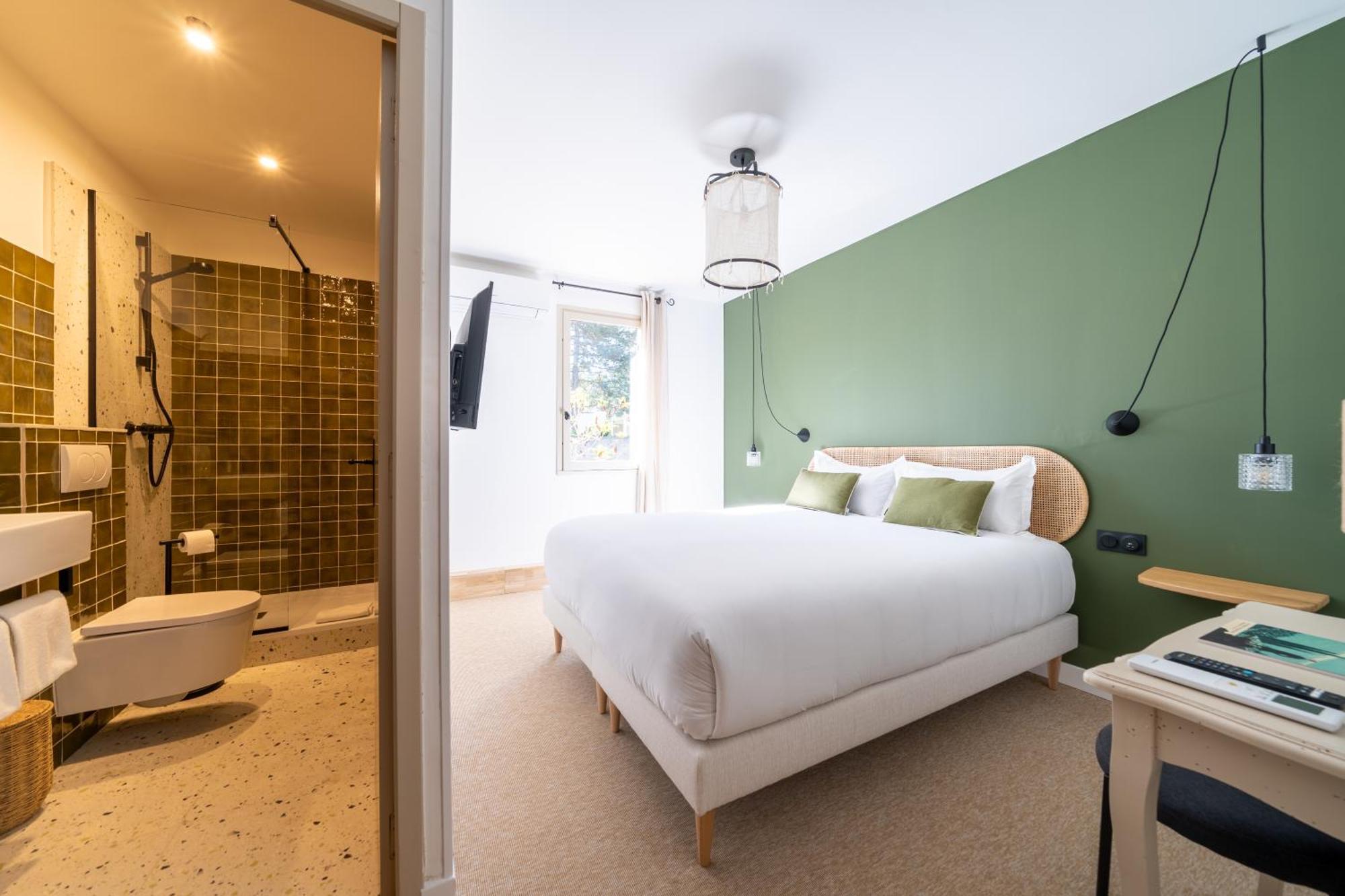 Hotel La Garrigue & Bar Piscine Венаск Экстерьер фото